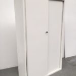 Armoire métal porte coulissante